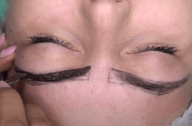 3 1 - Domine a arte do Design de Sobrancelhas com nosso curso online. Aprenda técnicas profissionais e transforme carreiras. Comece sua jornada para a perfeição estética agora!