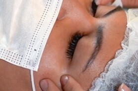 Extensão de Cílios 5 e1 - Domine a arte da extensão de cílios com nosso Curso Online. Aprenda técnicas profissionais e transforme seu futuro. Inscreva-se agora!