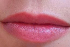 Combo Magic Lips 3 em 1 3 ml1 - Descubra a magia do nosso Combo Magic Lips 3 em 1. Transforme seus lábios com estilo e praticidade. Experimente agora para um sorriso deslumbrante!